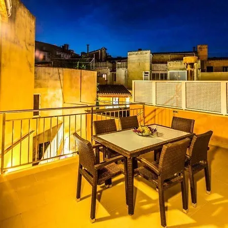 Sleeps 8 With Pool And Air Con Villa Pollença