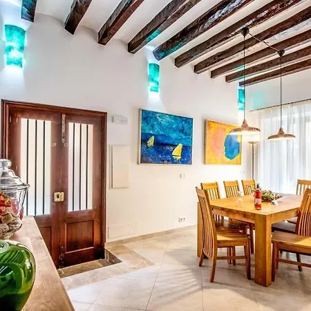 Villa Sleeps 8 With Pool And Air Con *
