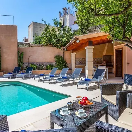 Sleeps 8 With Pool And Air Con Villa