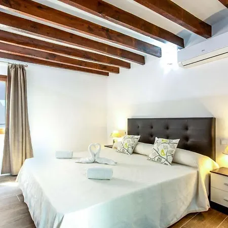 Sleeps 8 With Pool And Air Con * Pollença