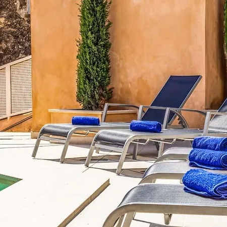Sleeps 8 With Pool And Air Con * Pollenca